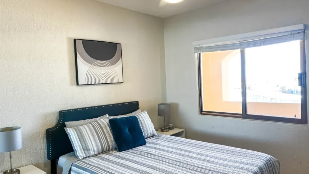 rocky-point-owner-direct-princesa-b509-sandy-beach-oceanfront-bed-furnishings