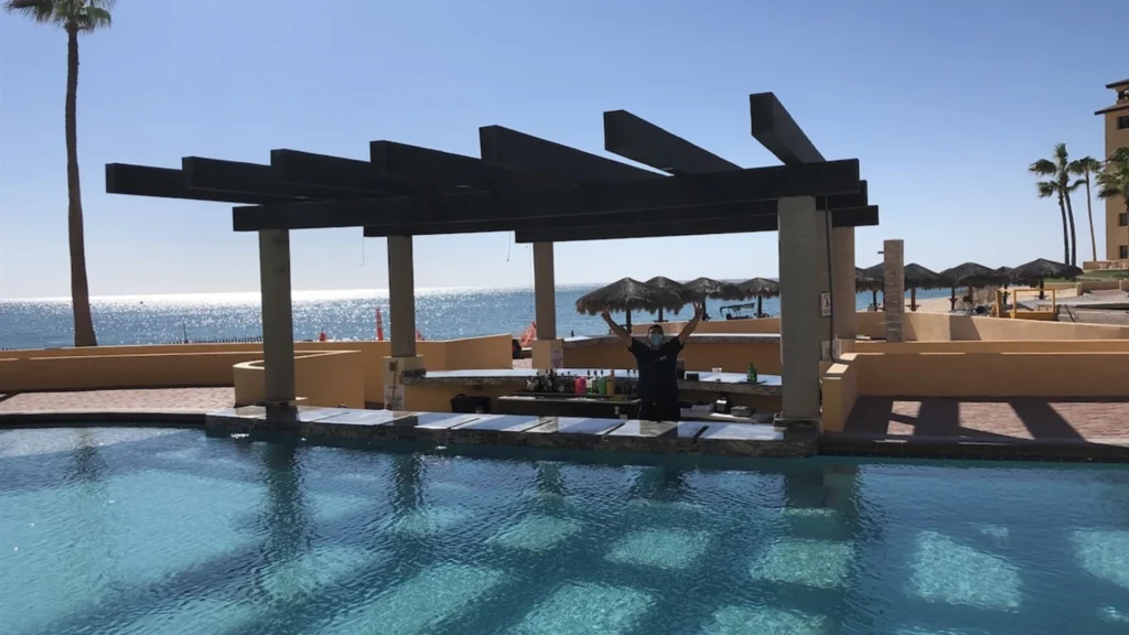 rocky-point-owner-direct-princesa-b509-sandy-beach-oceanfront-swim-up-bar